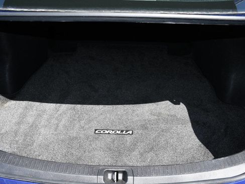 Used 2021 Toyota Corolla SE w/ Carpet Mat Package (TMS) FWD image 18