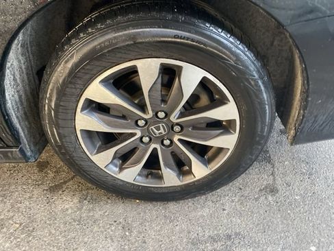 Used 2023 Honda Odyssey EX-L image 10