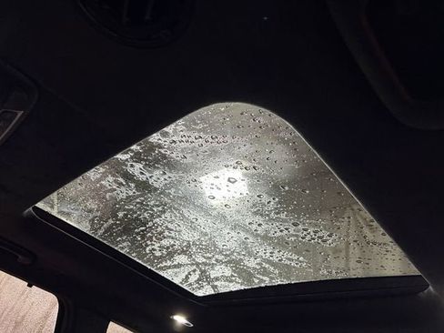 Used 2022 Kia Telluride SX w/ SX Prestige Package image 17