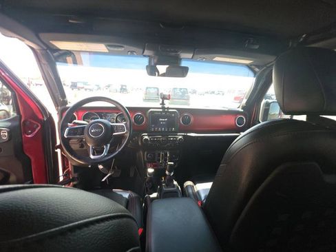 Used 2021 Jeep Gladiator Rubicon AWD/4WD image 10