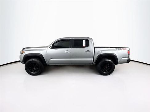 Used 2023 Toyota Tacoma TRD Off-Road w/ Technology Package image 9