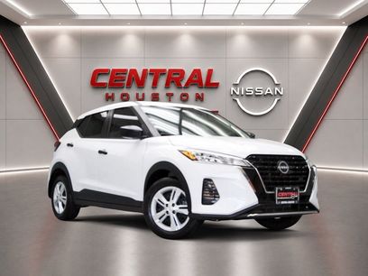 Used 2025 Nissan Kicks Play S