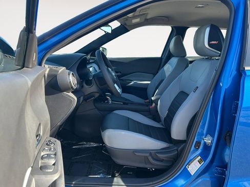Used 2024 Nissan Kicks SR w/ SR Premium Package image 16