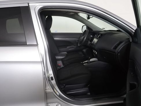 Used 2023 Mitsubishi Outlander Sport ES AWD/4WD image 24