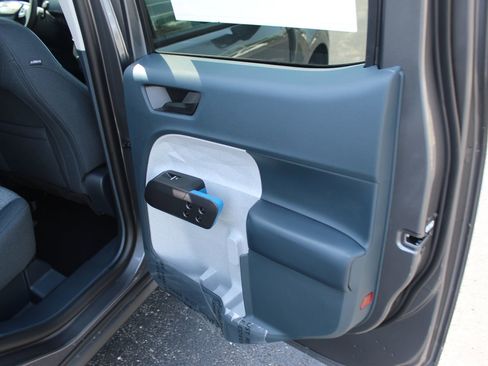 New 2025 Ford Maverick XLT image 14