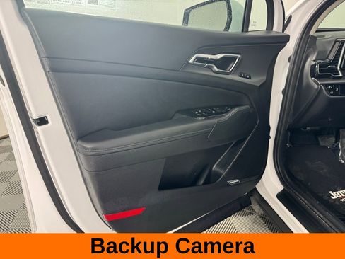 Used 2025 Kia Sportage SX image 10