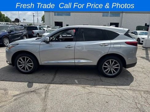 Used 2024 Acura RDX SH-AWD w/ Technology Package image 9