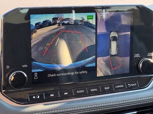 Used 2021 Nissan Rogue Platinum image 23