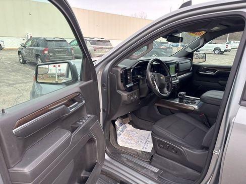 Used 2024 Chevrolet Silverado 1500 LT w/ Protection Package image 27