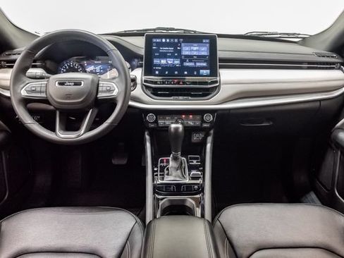 Certified 2025 Jeep Compass Limited AWD/4WD image 28