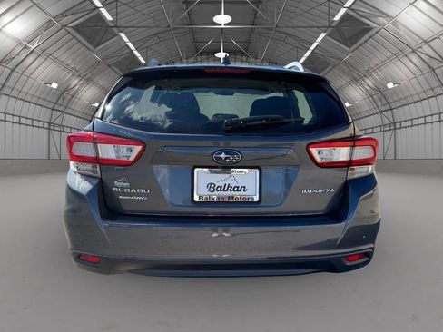 Used 2018 Subaru Impreza 2.0i Premium image 4