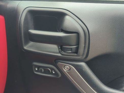 Used 2016 Jeep Wrangler Sport AWD/4WD image 25