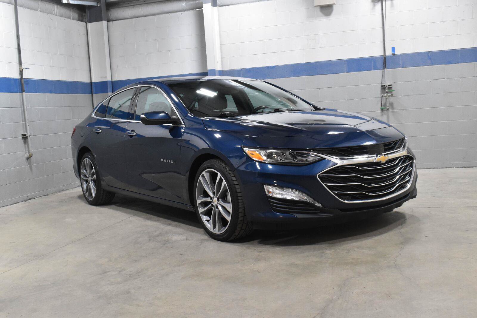 Used 2022 Chevrolet Malibu Premier FWD image 30
