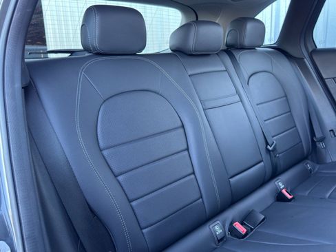 Used 2022 Mercedes-Benz GLC 300 image 36