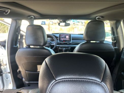 Used 2024 Jeep Compass Limited w/ Driver Assist Group I image 14