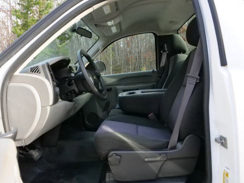 Used 2013 Chevrolet Silverado 1500 W/T image 15