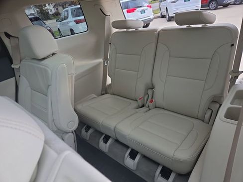 Certified 2022 GMC Acadia Denali w/ Denali Ultimate Package image 26