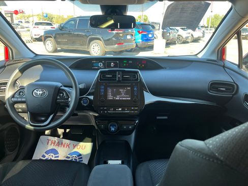 Used 2019 Toyota Prius image 20