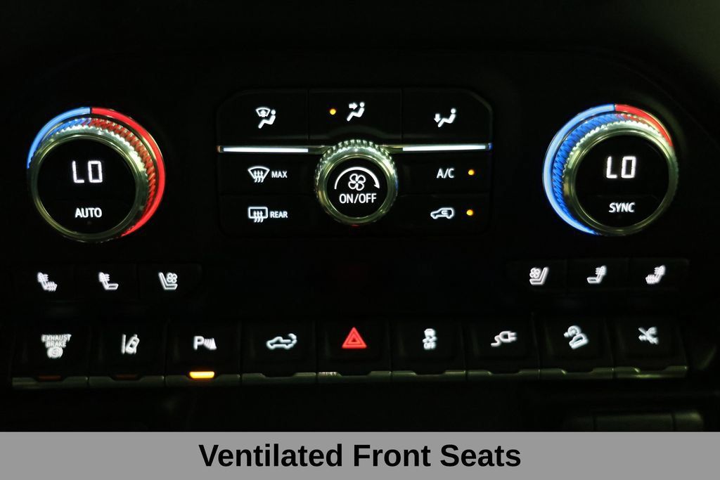 Used 2023 GMC Sierra 2500 Denali w/ Denali Black Diamond Edition AWD/4WD image 36