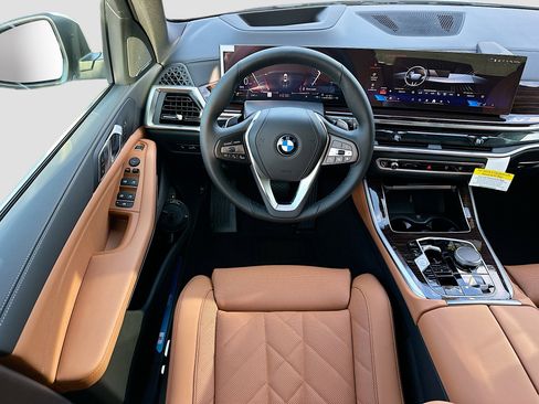 New 2026 BMW X5 xDrive50e w/ Premium Package AWD/4WD image 17