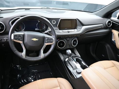 Used 2022 Chevrolet Blazer Premier w/ Enhanced Convenience Package AWD/4WD image 11