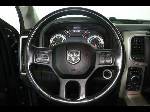 Used 2019 RAM 1500 Big Horn AWD/4WD image 16