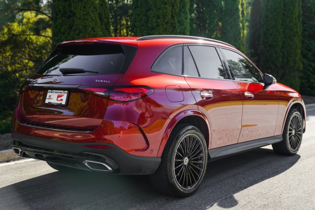Used 2023 Mercedes-Benz GLC 300 w/ AMG Line image 13