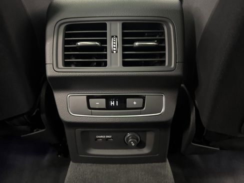 Used 2025 Audi Q5 2.0T Premium Plus w/ Premium Plus Package image 33