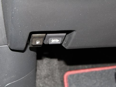 Used 2025 MAZDA CX-5 Carbon Edition image 11