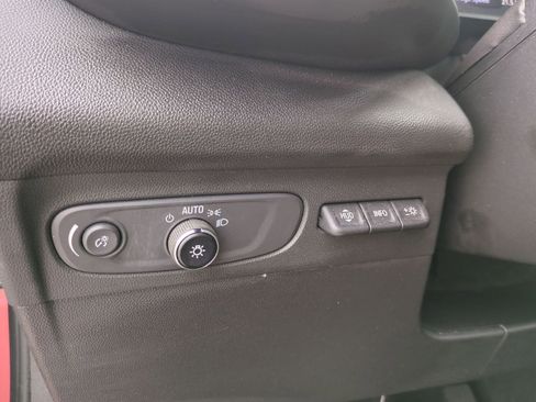 Certified 2023 Buick Envision Avenir image 18