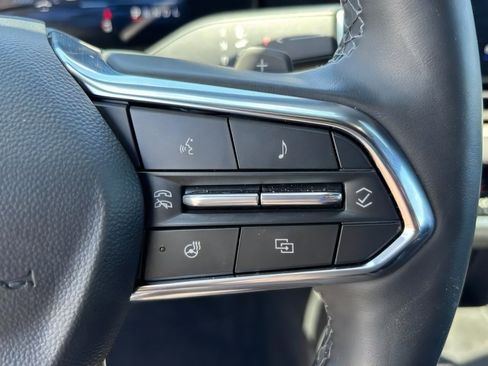 Used 2026 Chevrolet Equinox LT AWD/4WD image 23