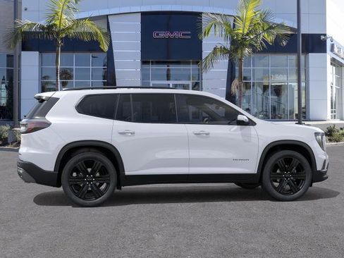 Used 2026 GMC Acadia Elevation w/ Black Edition FWD image 5