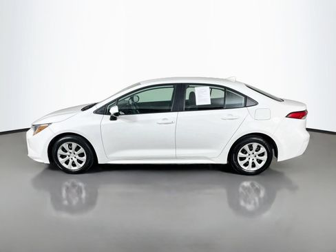 Used 2025 Toyota Corolla LE FWD image 4