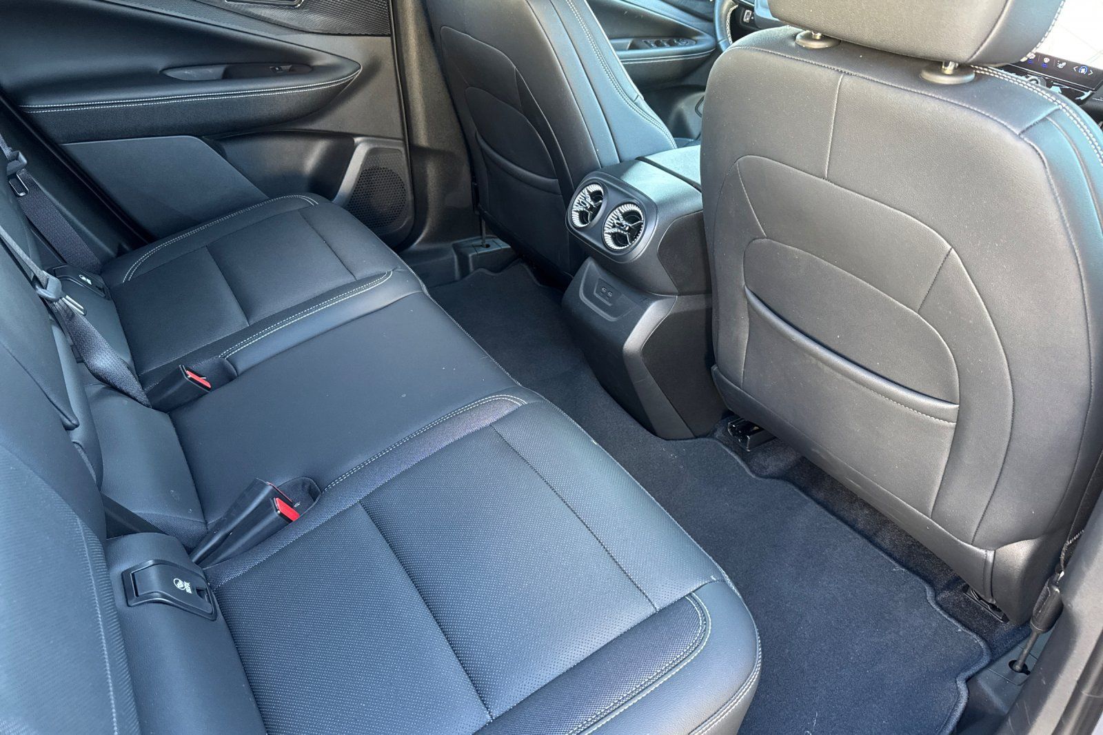 Used 2024 Chevrolet Blazer EV LT AWD/4WD image 19