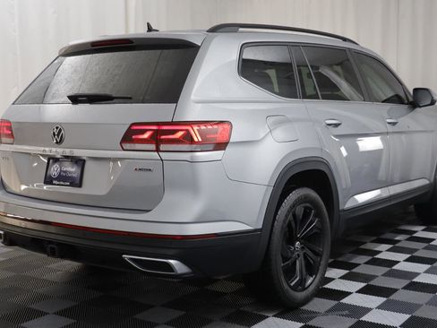 Certified 2022 Volkswagen Atlas SE image 17