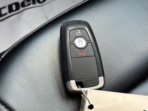 Used 2024 Ford Edge SEL AWD/4WD image 22