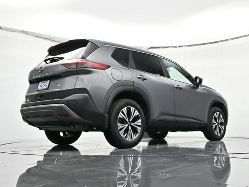 Used 2023 Nissan Rogue SV image 38