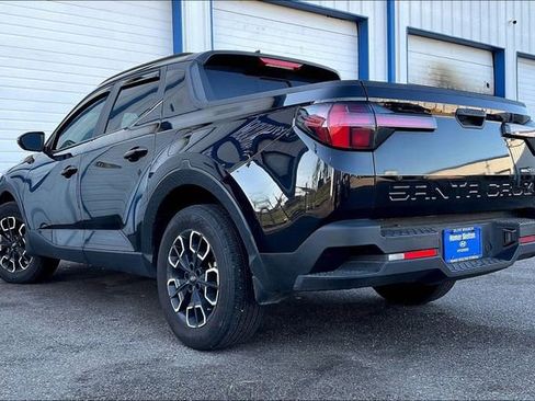 Used 2023 Hyundai Santa Cruz SEL Premium w/ Winter Package image 3