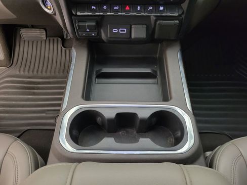 Used 2020 Chevrolet Silverado 1500 RST w/ Texas Edition image 39