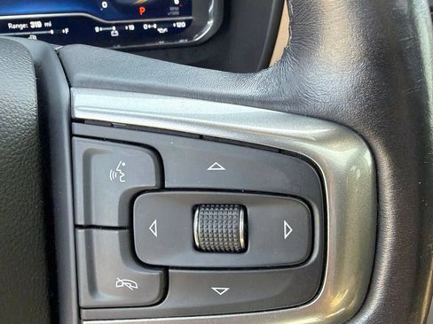 Used 2023 Chevrolet Suburban Premier AWD/4WD image 18