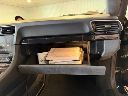 Used 2018 Porsche 911 GT3 image 35