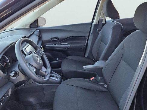 New 2025 Nissan Kicks Play S image 10