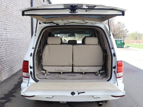 Used 2007 Lexus LX 470 4WD image 42