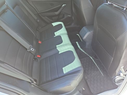 Used 2023 Volkswagen Jetta SE w/ Panoramic Sunroof Package image 12