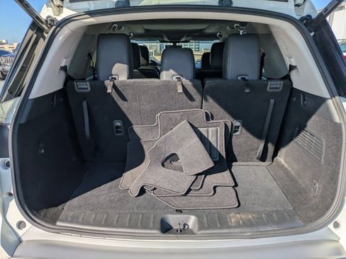 Used 2023 Nissan Pathfinder SL w/ SL Premium Package image 11