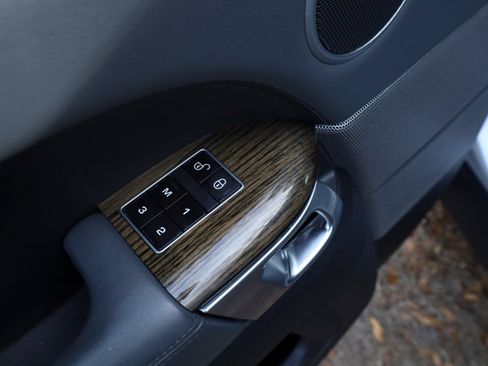 Used 2014 Land Rover Range Rover Sport Supercharged image 35