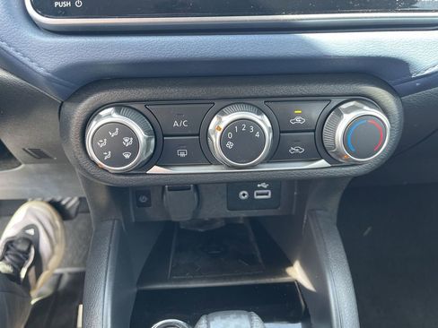Used 2024 Nissan Versa SV FWD image 18