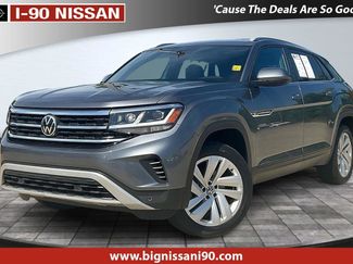 Used 2021 Volkswagen Atlas Cross Sport SE image 1
