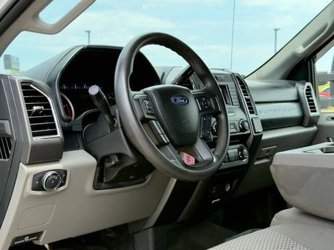 Used 2018 Ford F250 XLT w/ FX4 Off-Road Package AWD/4WD image 10