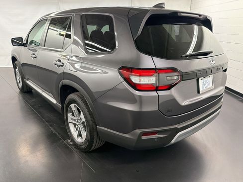 Certified 2025 Honda Pilot EX-L image 3